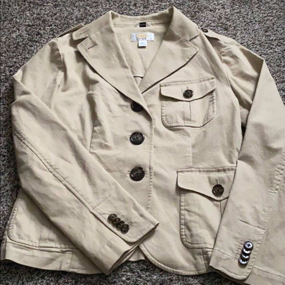 Nice military inspired cream jacket blazer